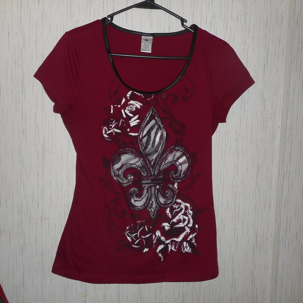 GRAPHIC TEE